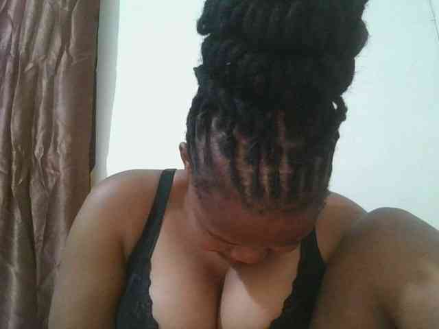 Shepretty webcam