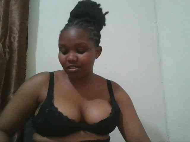 Shepretty bongacams