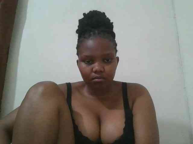 Shepretty webcam