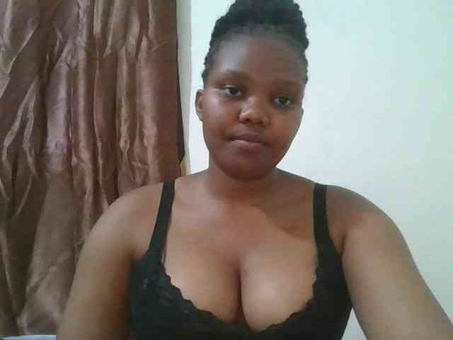 Shepretty webcam