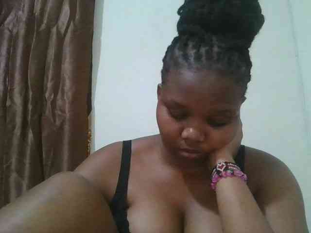 Shepretty webcam