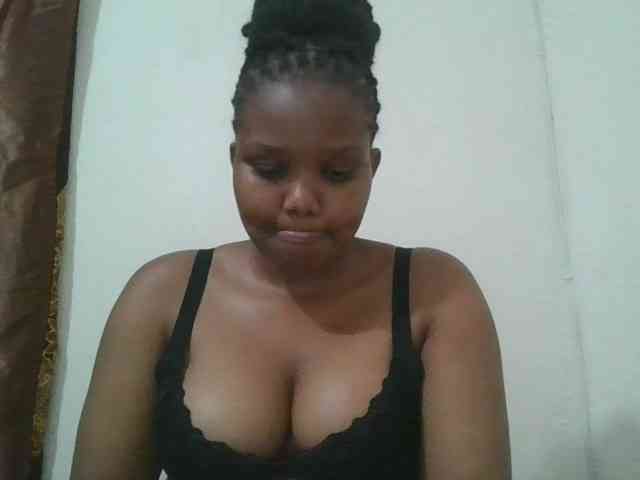 Shepretty webcam