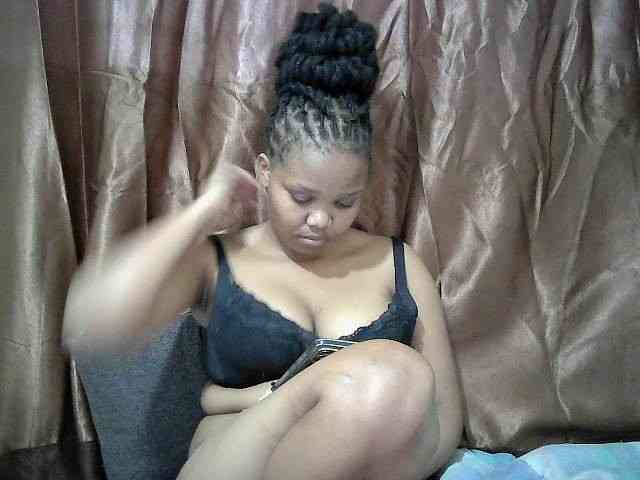 Shepretty webcam
