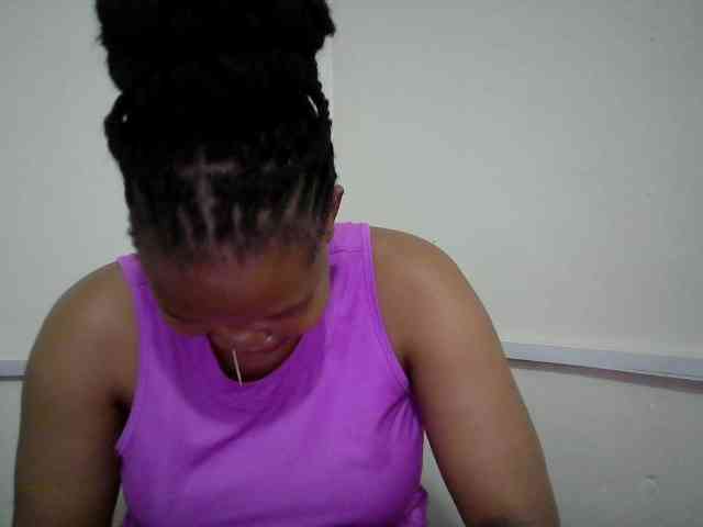 Shepretty Live Webcam on BongaCams