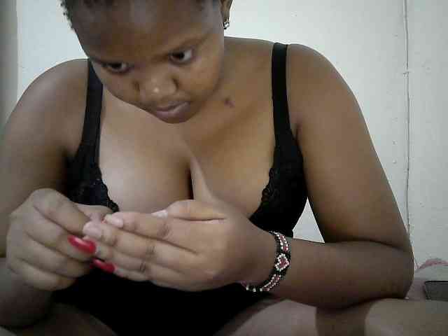 Shepretty Live Webcam on BongaCams