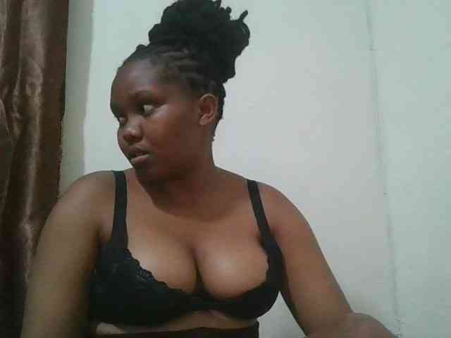 Shepretty webcam