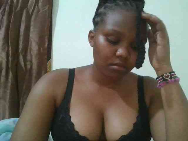 Shepretty webcam