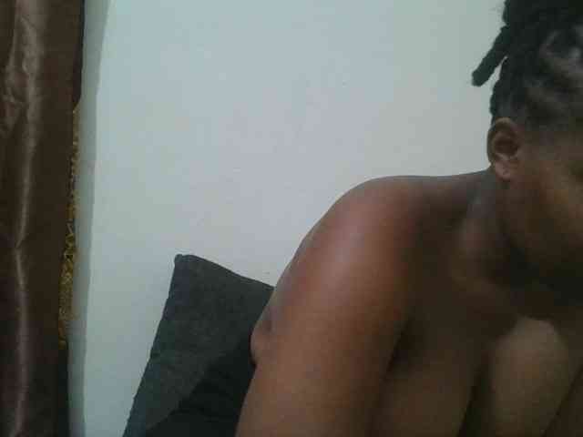 Shepretty webcam