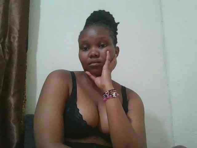 Shepretty webcam
