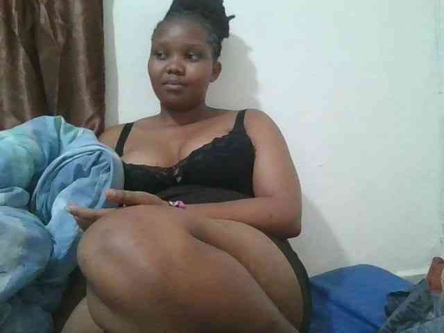 Shepretty webcam