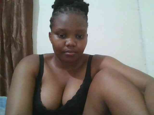 Shepretty webcam