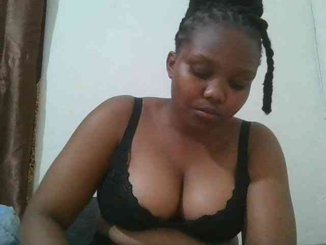 Shepretty webcam