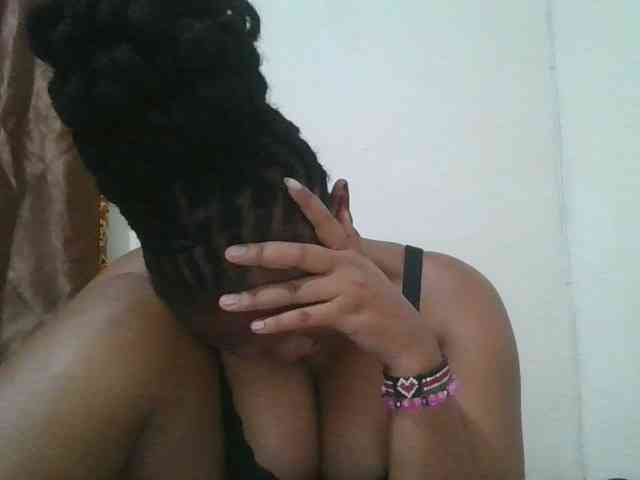 Shepretty webcam