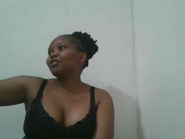 Shepretty webcam