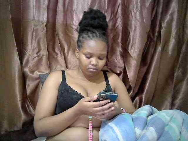 Shepretty webcam