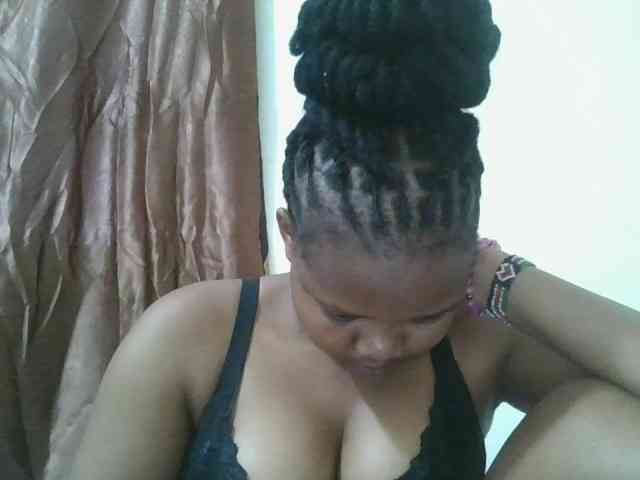 Shepretty webcam