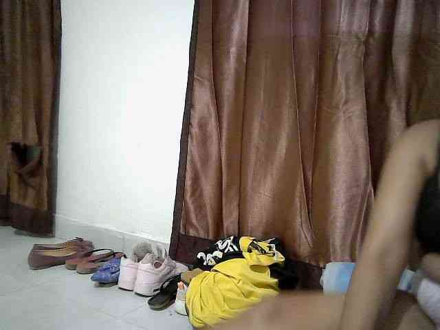 Shepretty webcam