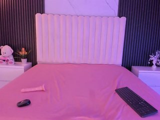 ZoeFort Porn Show