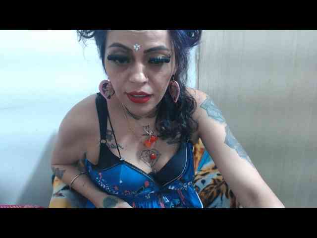 monicaloveet webcam