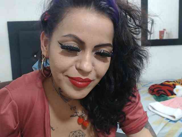 monicaloveet webcam