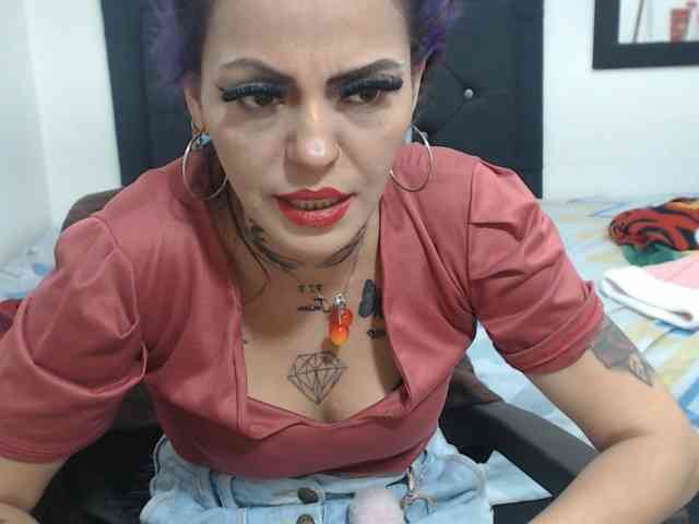 monicaloveet webcam