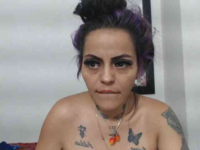 monicaloveet webcam