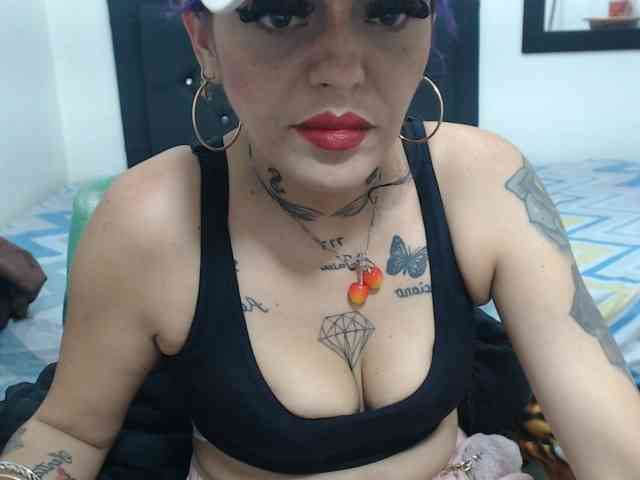 monicaloveet webcam