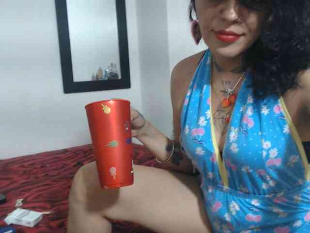 monicaloveet webcam