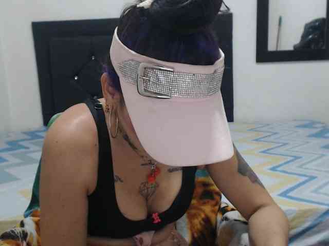 monicaloveet webcam
