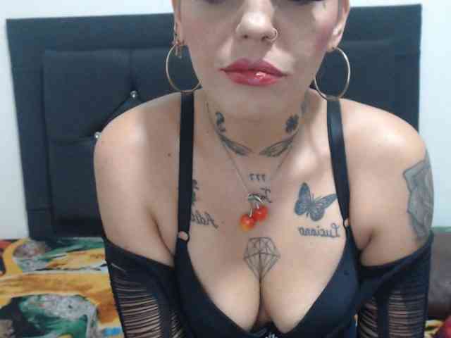 monicaloveet webcam