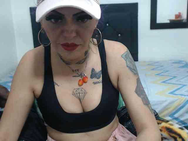 monicaloveet webcam