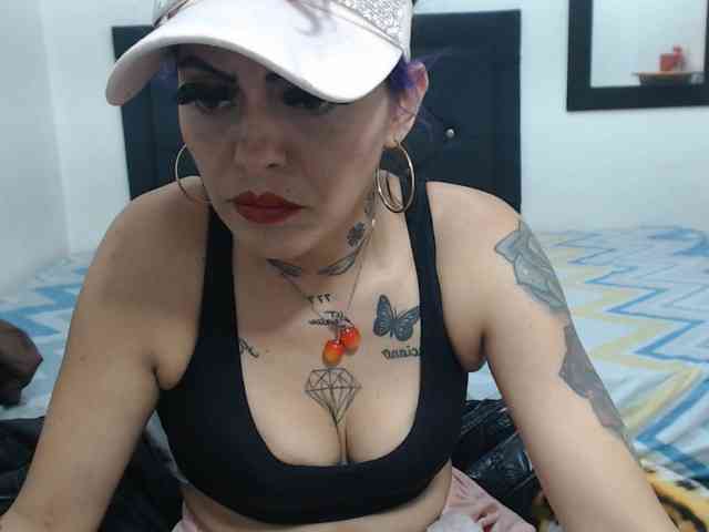 monicaloveet webcam