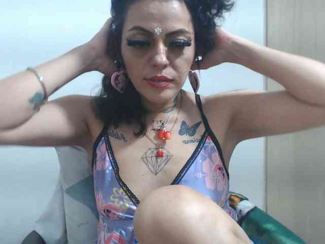 monicaloveet webcam