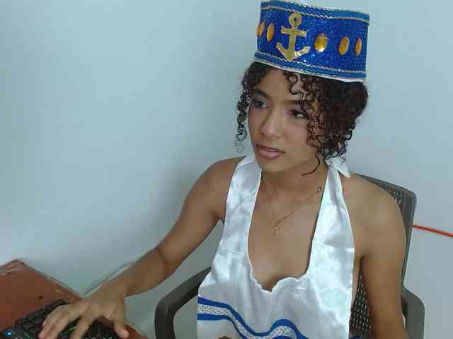 Aura-teen-hot webcam