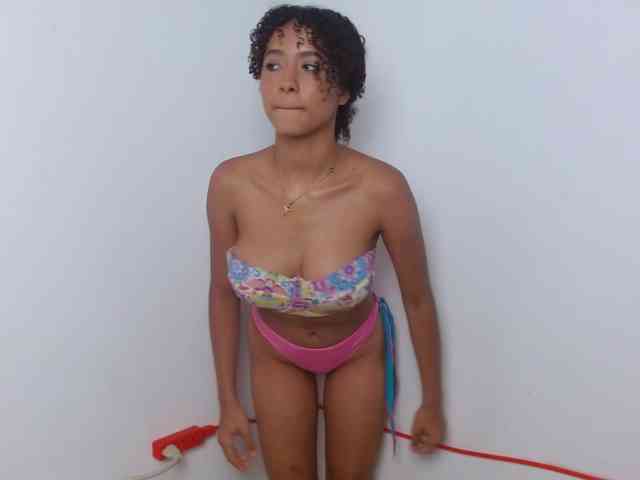 Aura-teen-hot webcam