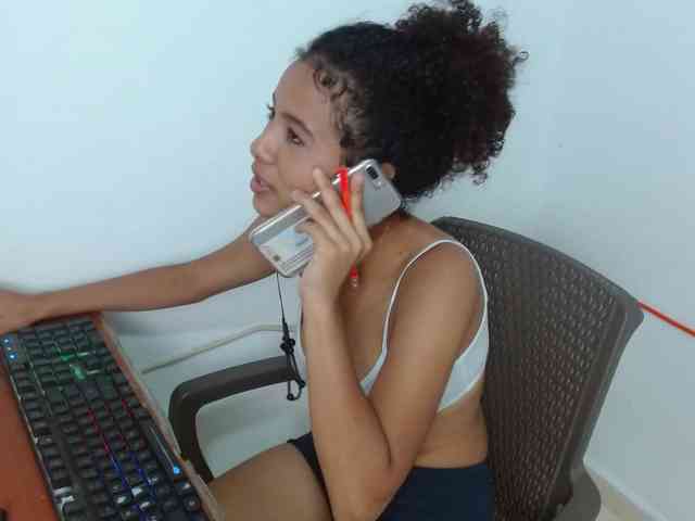 Aura-teen-hot webcam