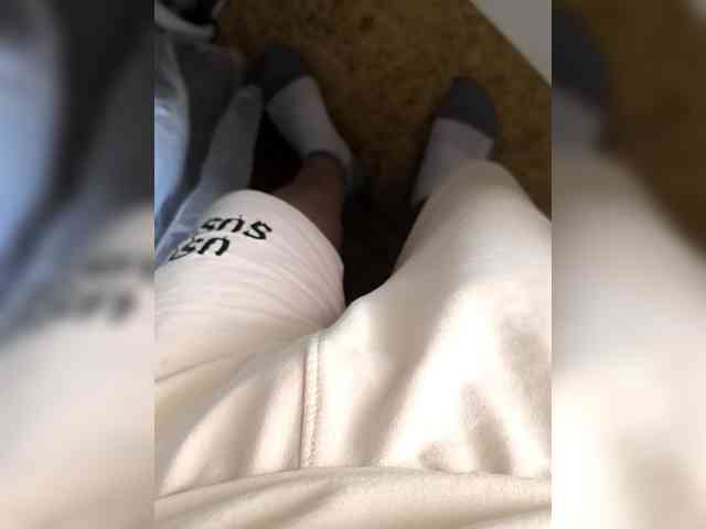 Strelec08121983 Live Webcam on BongaCams