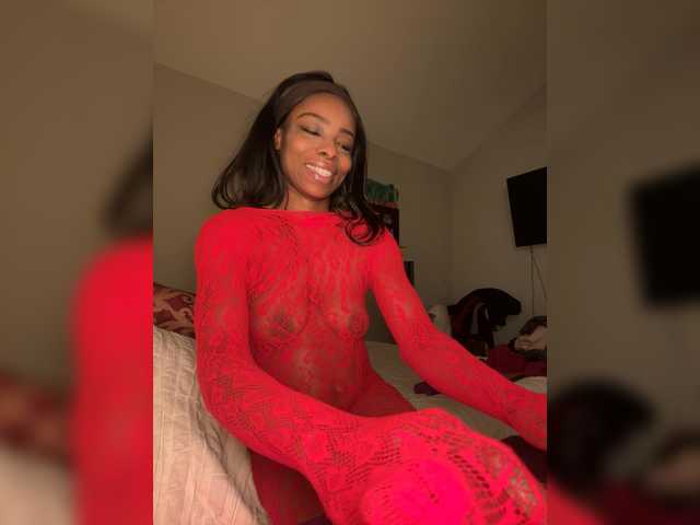 Peachyz's BongaCams show and profile