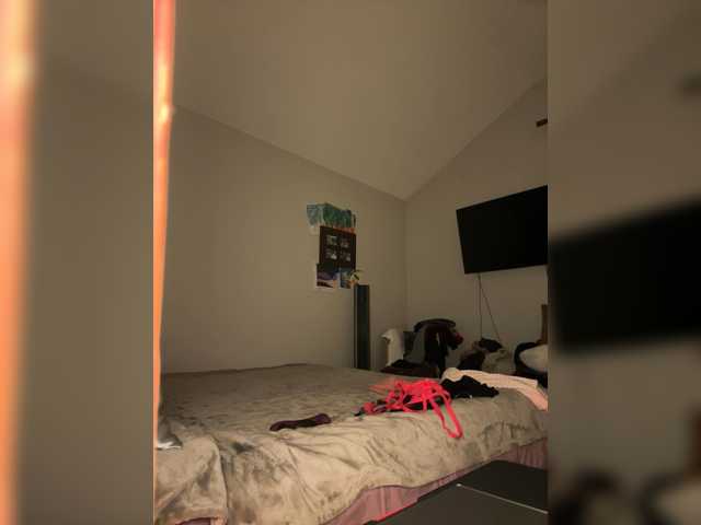 Peachyz's BongaCams show and profile