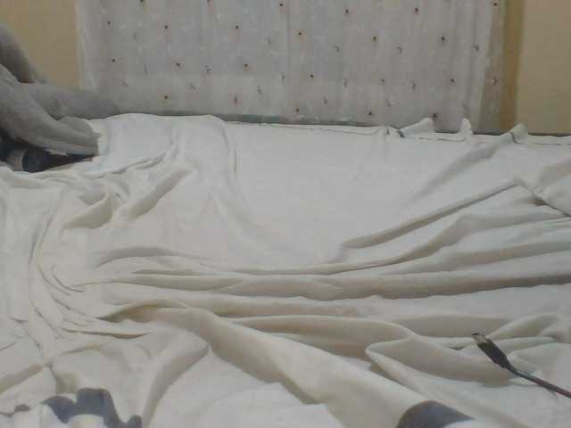 ShallyVee's BongaCams show and profile