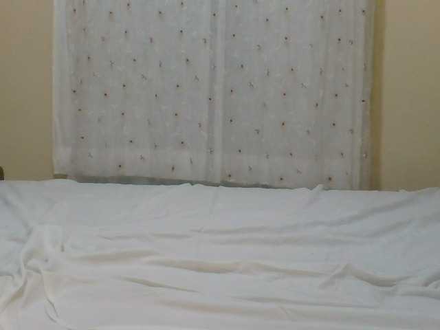 ShallyVee's BongaCams show and profile