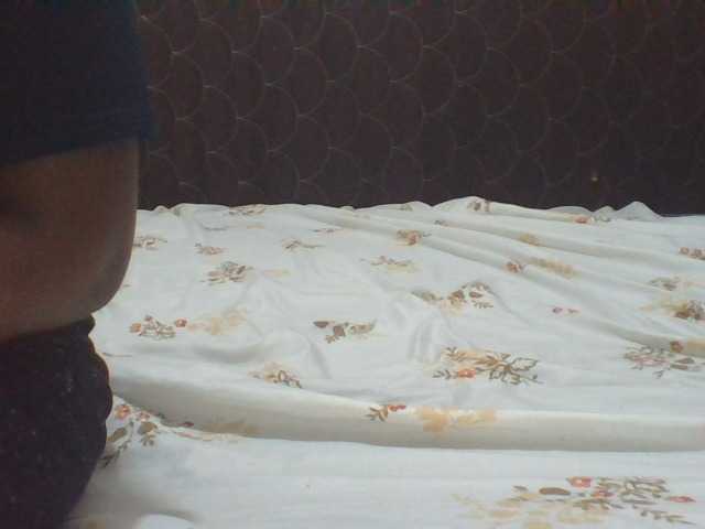 ShallyVee's BongaCams show and profile