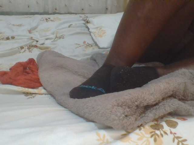 ShallyVee's BongaCams show and profile