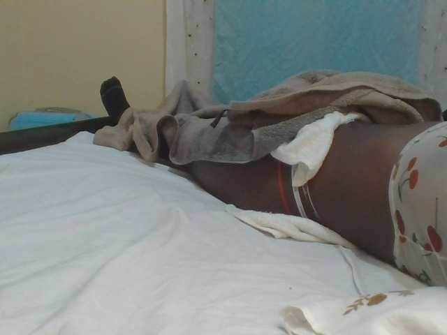 ShallyVee's BongaCams show and profile