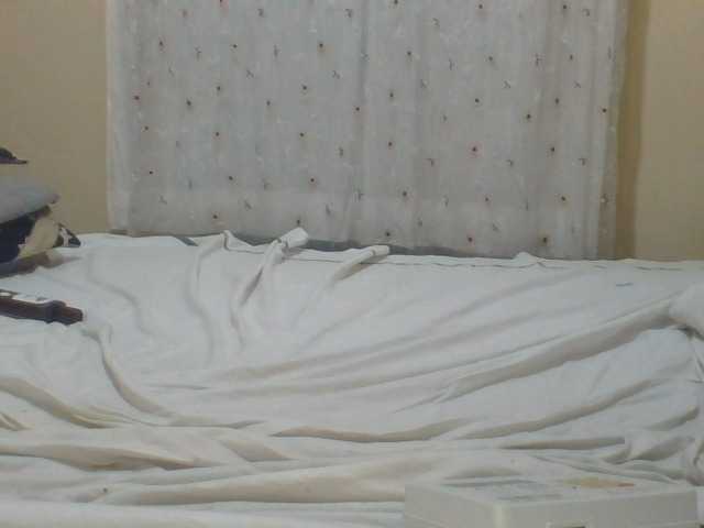 ShallyVee's BongaCams show and profile