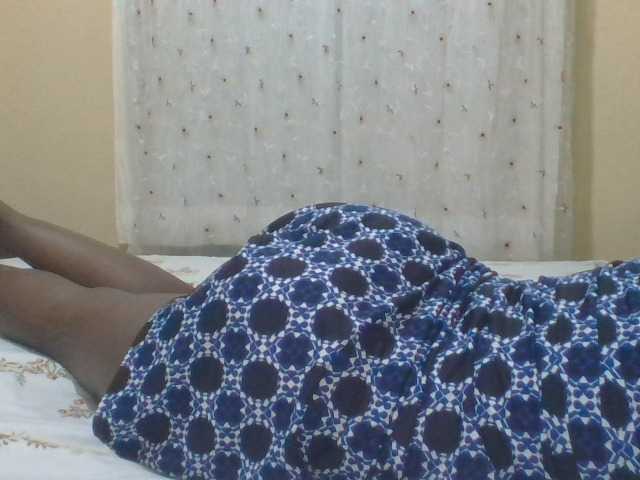 ShallyVee's BongaCams show and profile