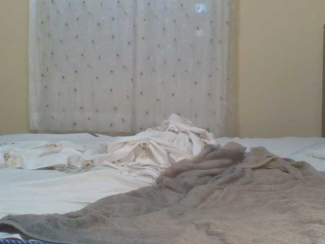 ShallyVee's BongaCams show and profile