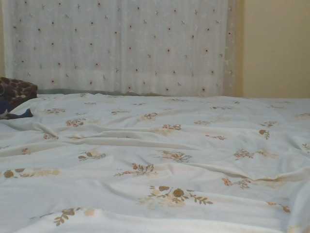 ShallyVee's BongaCams show and profile