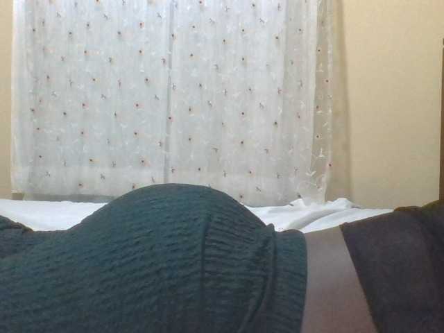 ShallyVee's BongaCams show and profile