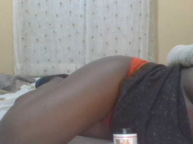 ShallyVee's BongaCams show and profile